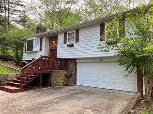 64 Rocky Ln, Cross Lanes, WV 25313