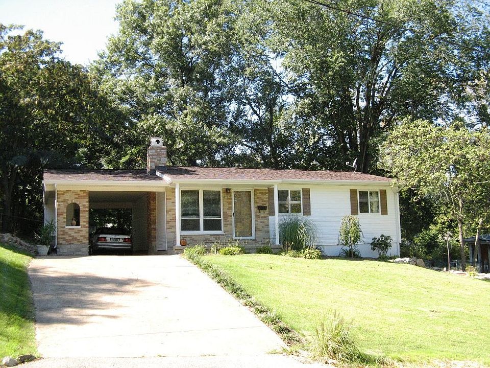 1st image of 413 Meyer Ave