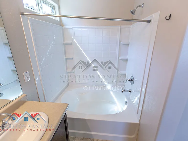 2218 N 77th Dr — Photo 41