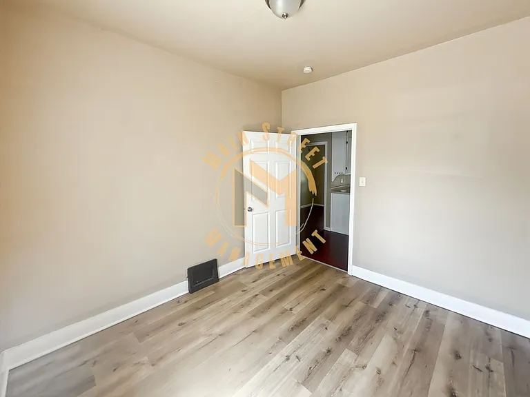 517 N Ashland Ave — Photo 13