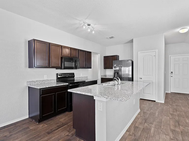 14915 Gypsum Mill Rd — Photo 6