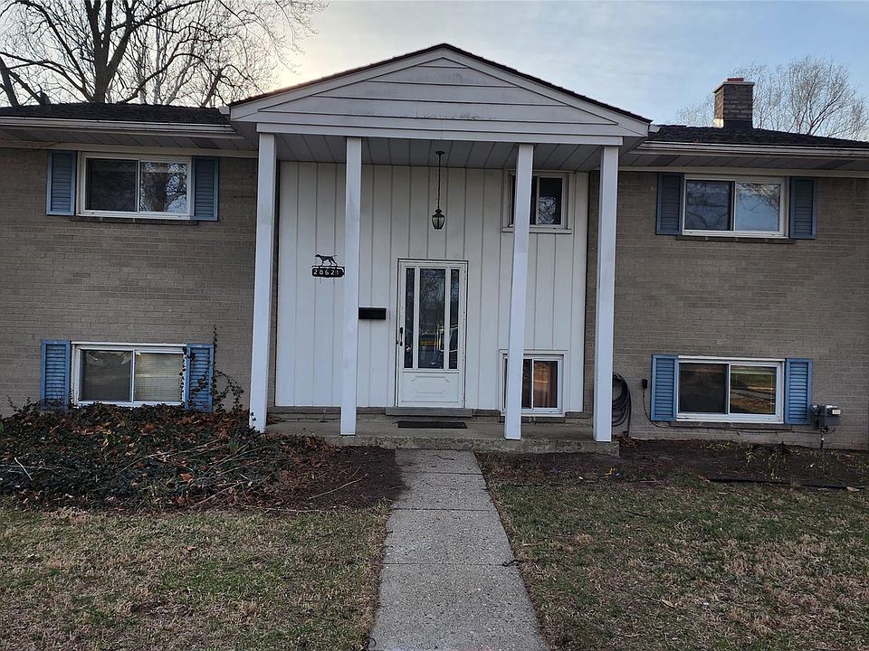 1st image of 28621 Milton Ave