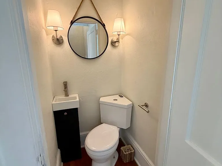 72 Buchanan Ave — Photo 14