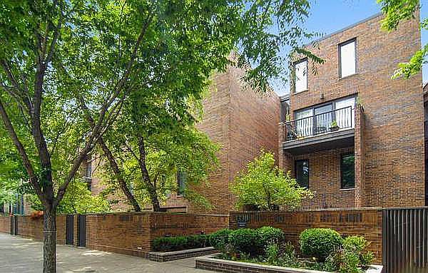 1st image of 1330 N La Salle St #301