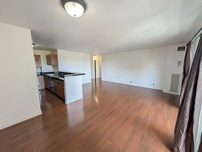 460 S Marion Pkwy #902-C — Photo 6