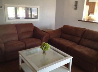 745 Timberoaks Dr, Azle, TX 76020