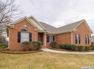 145 Singletree Dr, Hazel Green, AL 35750
