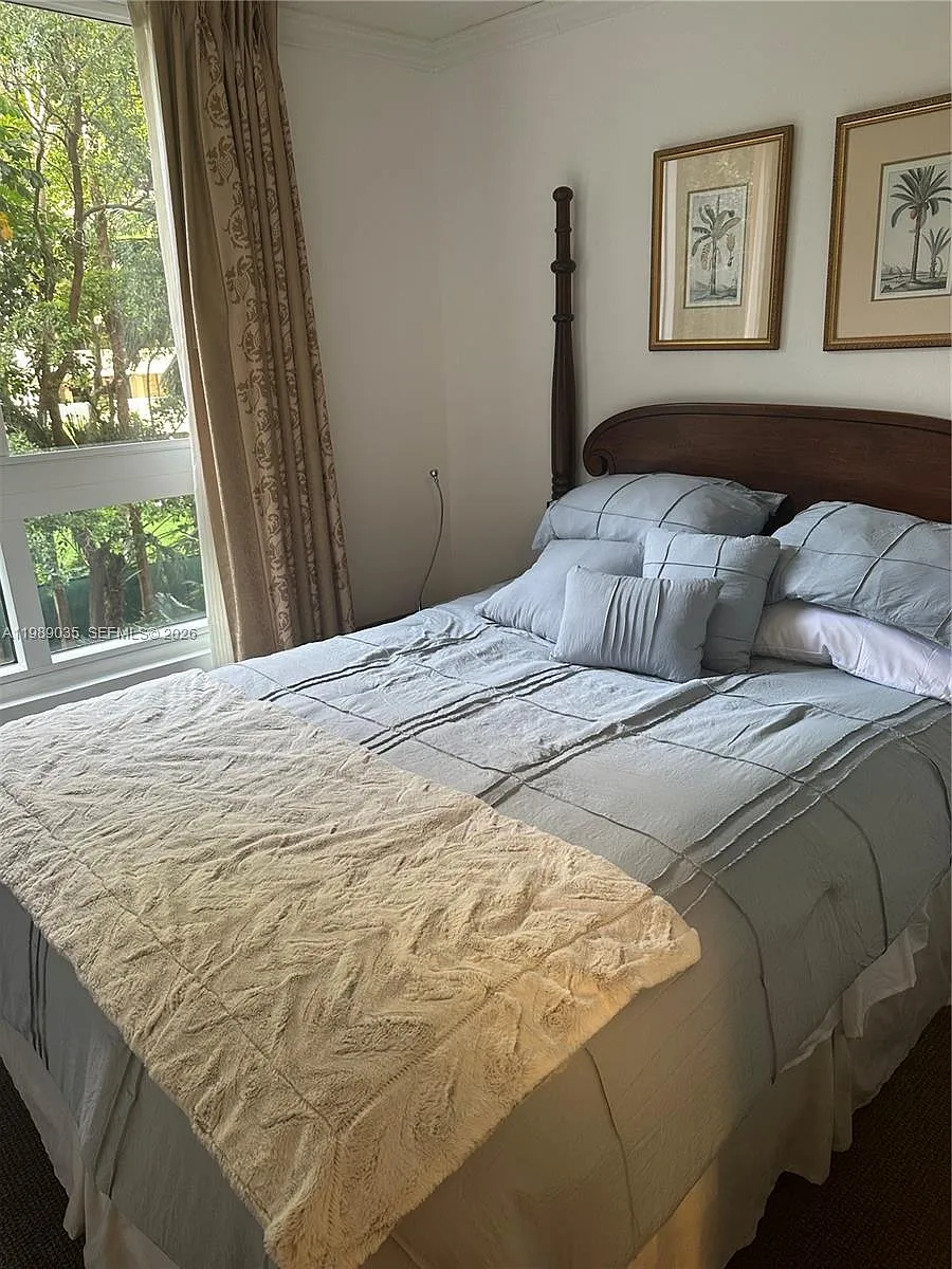 Building Photo - 2951 S Bayshore Dr #417