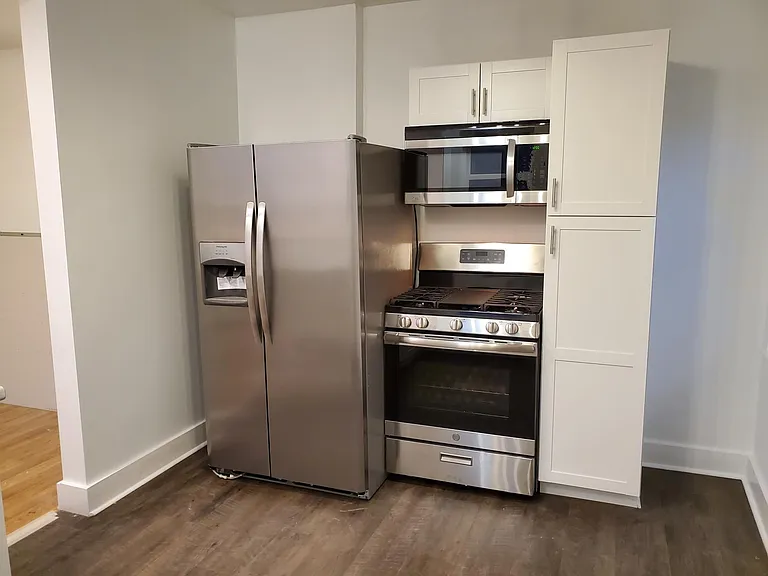 523 Castle Shannon Blvd — Photo 5