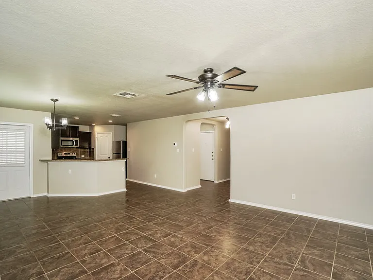 1433 Anise Ln — Photo 5