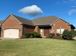 225 Four Winds Dr, Conway, AR 72034