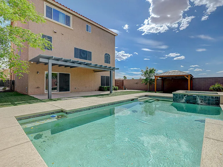 706 Eros Ct — Photo 46