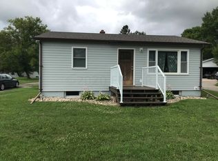 611 9th St, Hawley, MN 56549