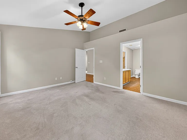 6804 Broome Bay Ct — Photo 17