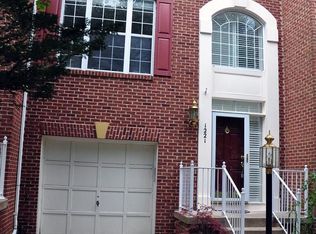 1221 Wild Hawthorn Way, Reston, VA 20194