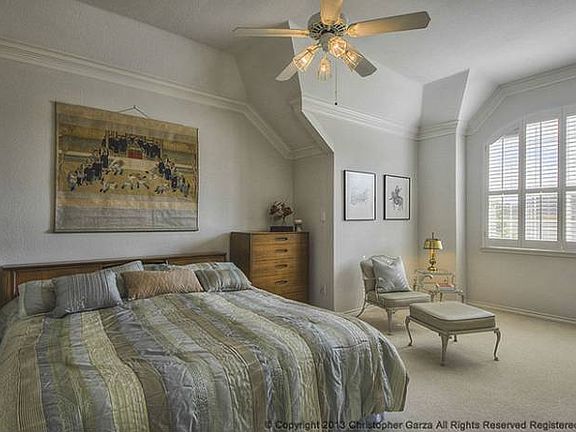 5th image of 955 Kingwood Cir