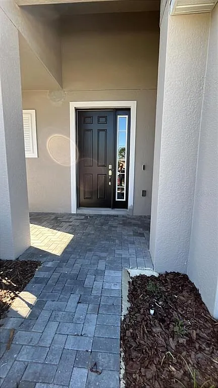 4 bed, 3.0 bath, 1764 sqft, $2,200 — Photo 2