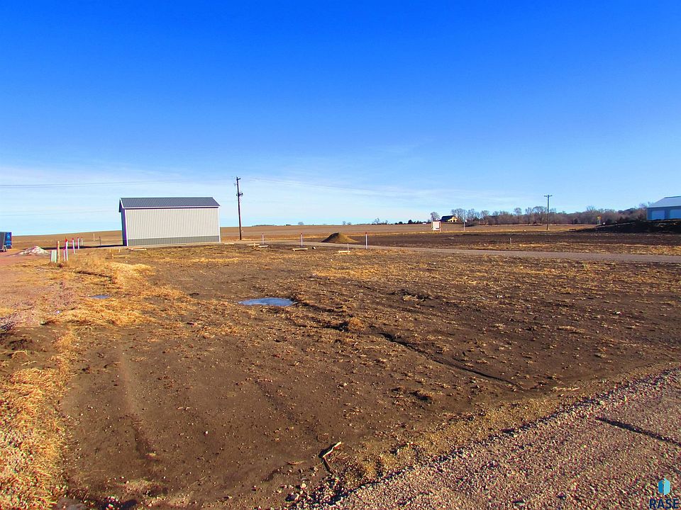 2nd image of 5th St
