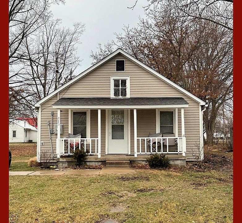 1st image of 813 N Main St