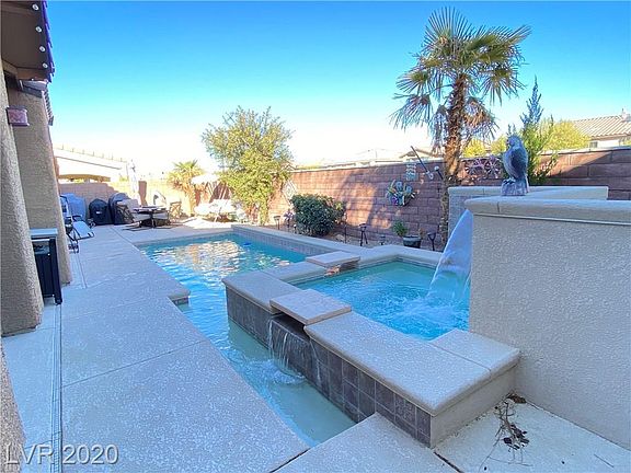 3rd image of 10580 Soaring Palm St