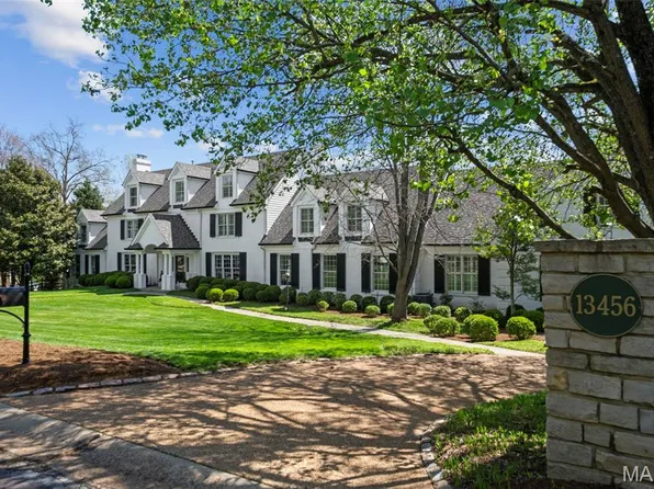 13456 Thornhill Dr, Saint Louis, MO 63131