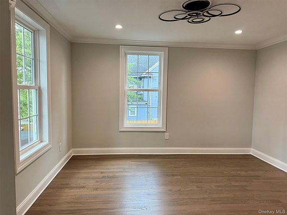 5th image of 40 N Main St APT 2