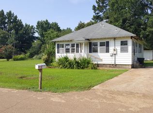 334 Airport Cir, Grenada, MS 38901