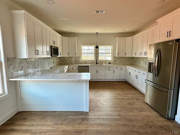 4th image of 11250 Leesville Rd