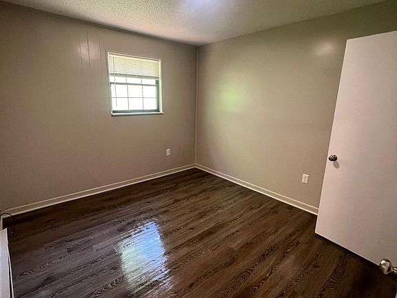 5th image of 1331 N Fairmont Ave