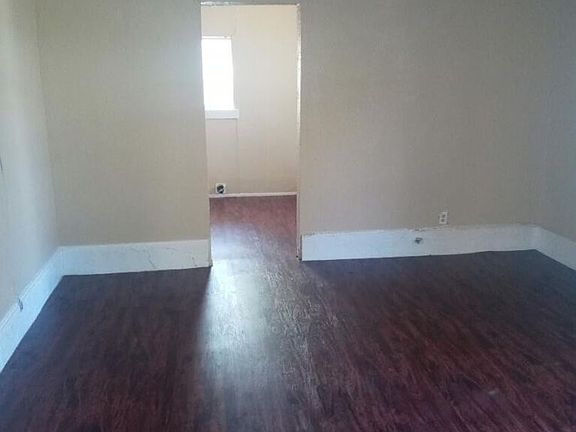 2nd image of 5529 Carver Dr
