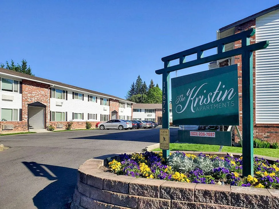 Kristin Apartments — Photo 1
