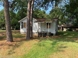 361 Geronimo St, Chickasaw, AL 36611