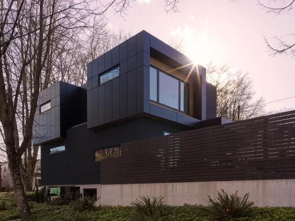 91 E 40th Ave, Vancouver, BC V5W 1L3