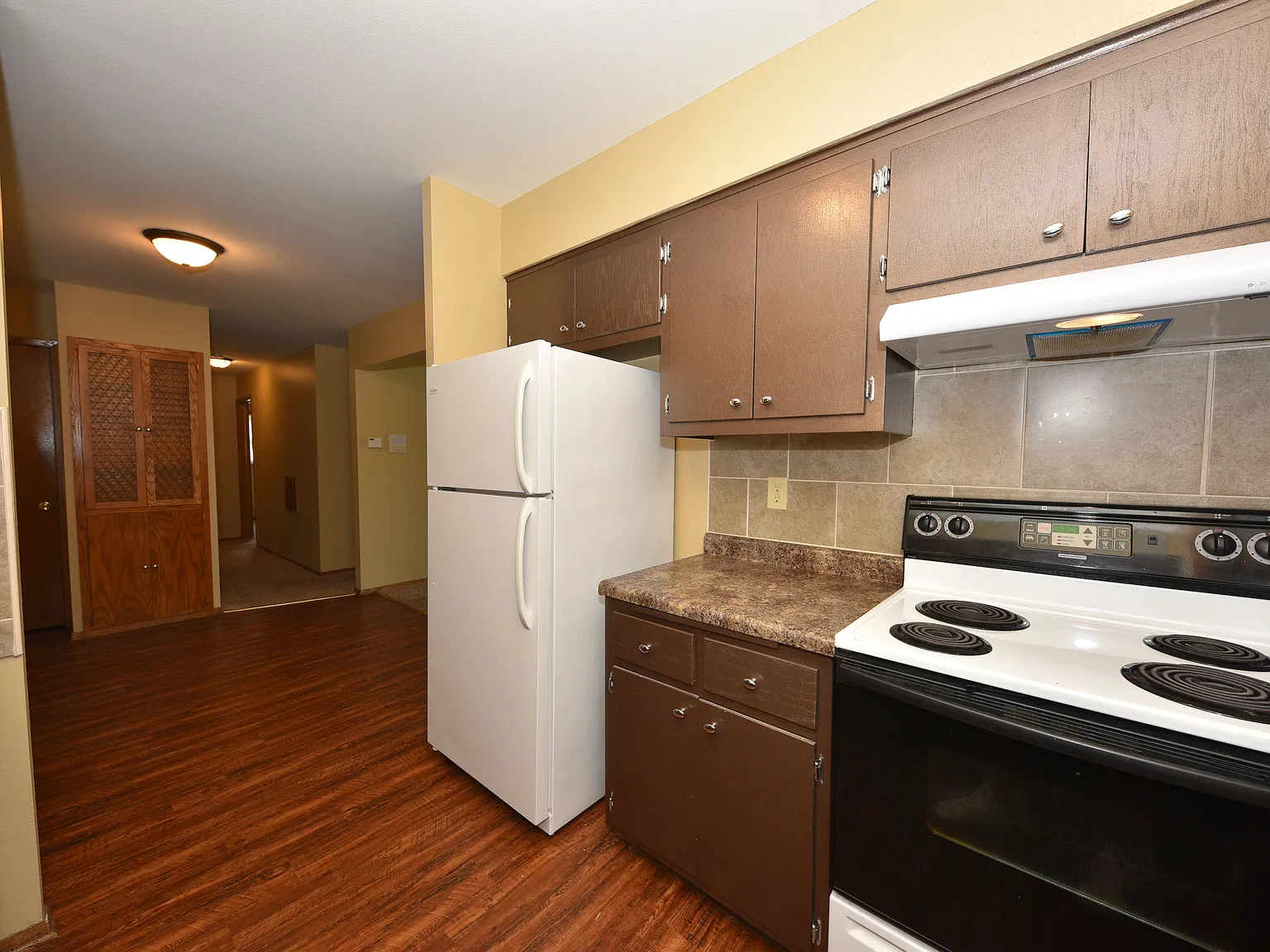 2 bed, 1.5 bath, 1100 sqft, $1,395 — Photo 4