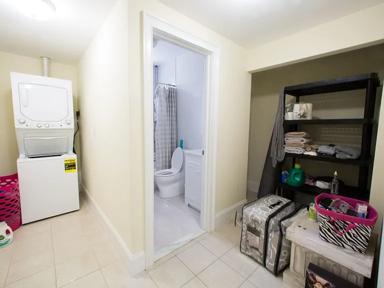 37 Beaconsfield Rd #1B — Photo 7