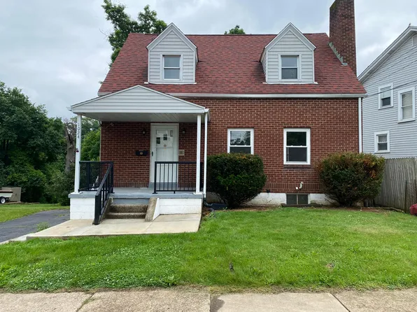 1024 Buckingham Pl, Coraopolis, PA 15108