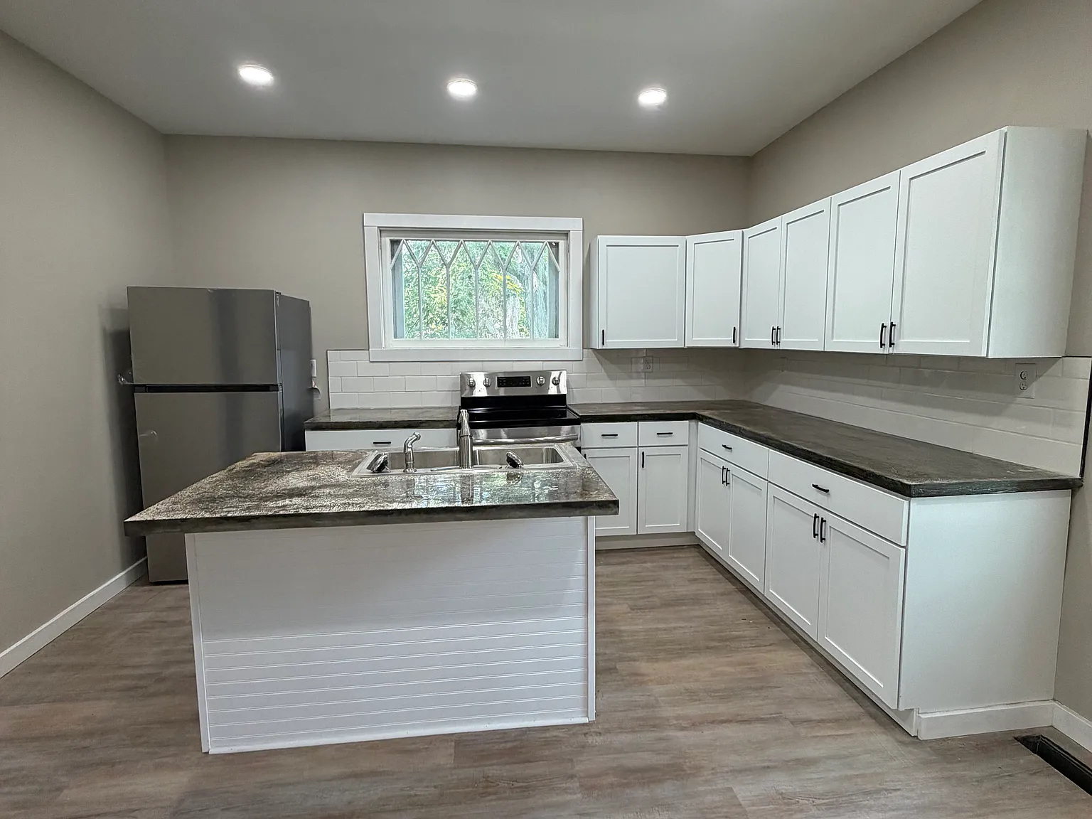 4 bed, 1664 sqft, $1,700 — Photo 4