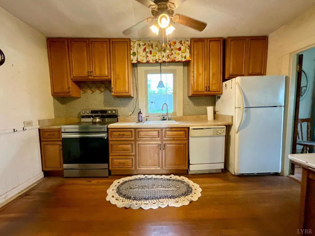 188 Washington St, Amherst, VA - View 6