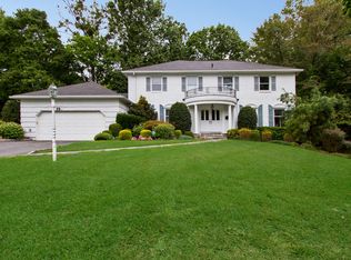 29 Springdale Rd, Scarsdale, NY 10583
