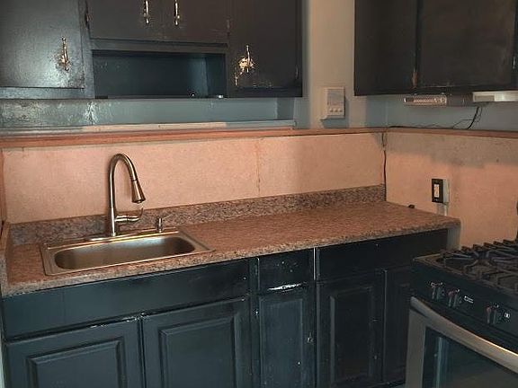 2nd image of 240 Duncan Ave APT 6