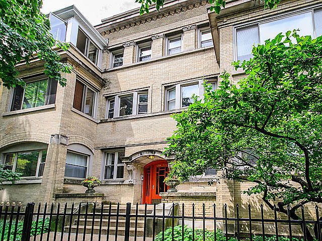 1st image of 5244 N Kenmore Ave #35