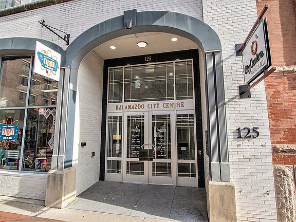 3rd image of 125 S Kalamazoo Mall APT 511