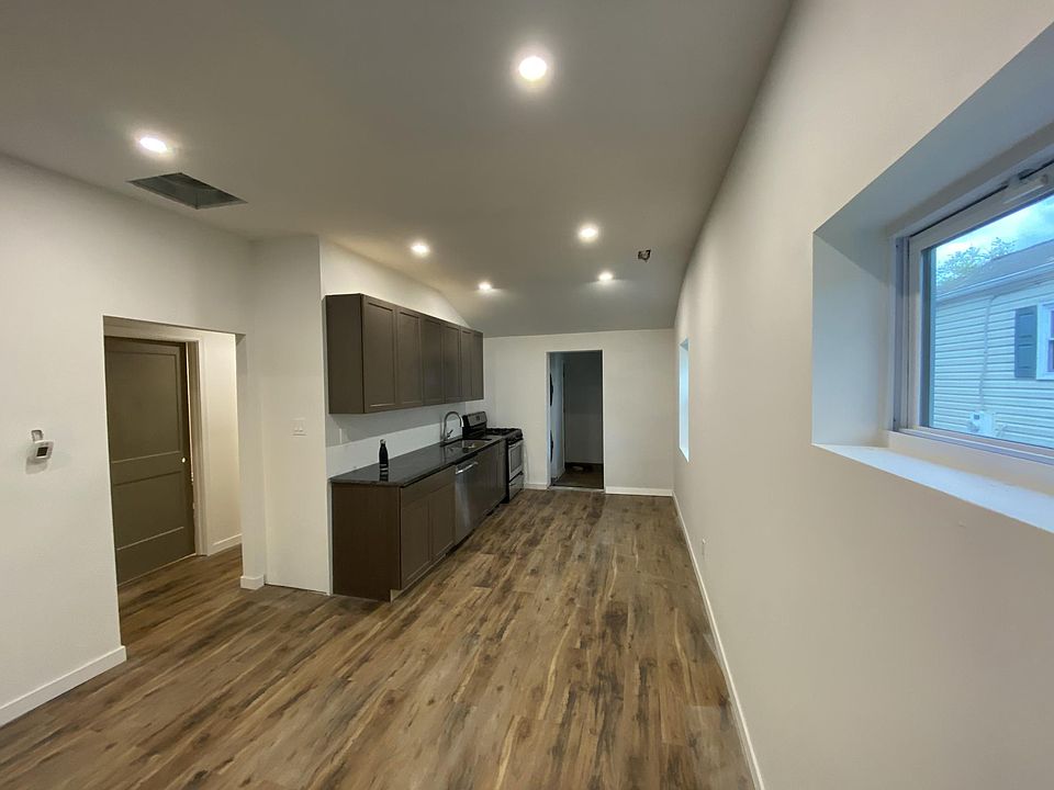 1st image of 507 Park Rd