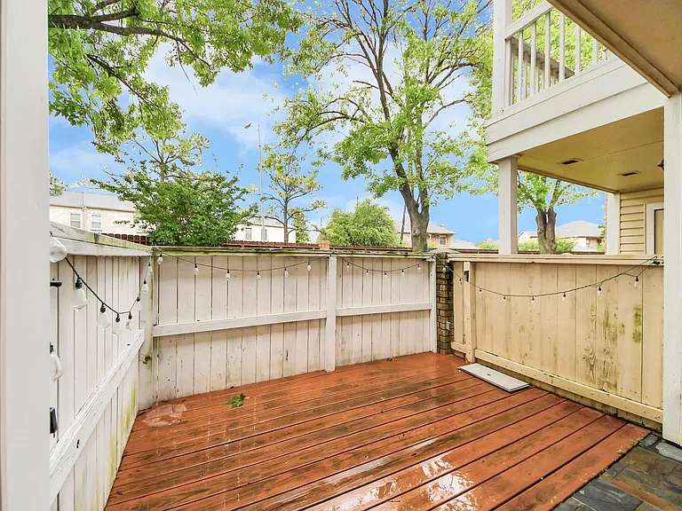 2750 Holly Hall St #911 — Photo 40