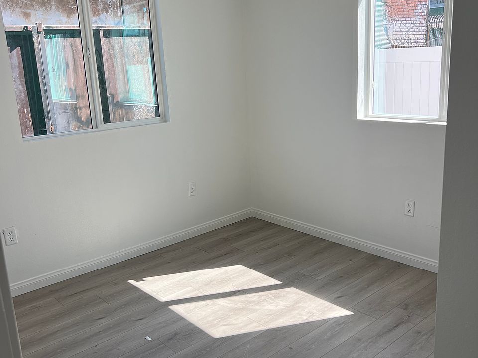 2nd image of 1351 E 41st St