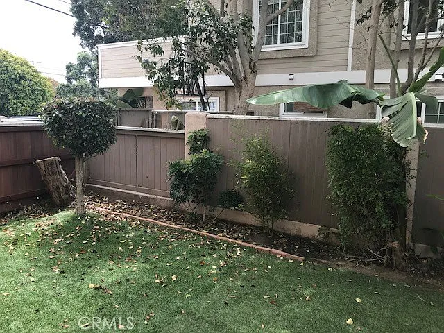 1007 Lilienthal Ln — Photo 33