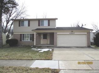 43527 Applewood Rd, Canton, MI 48188