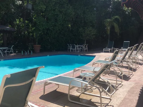 8530 Holloway Dr APT 312, West Hollywood, CA 90069