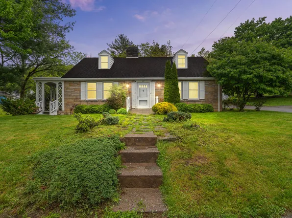 630 Ogden Ave, Clearfield, PA 16830