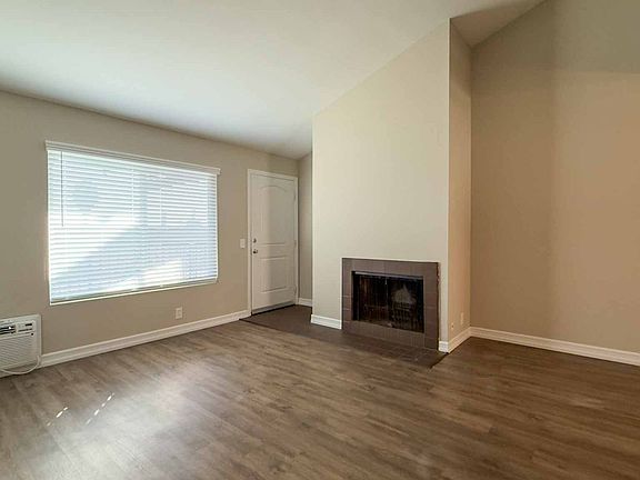 5th image of 3843 38th St APT 5